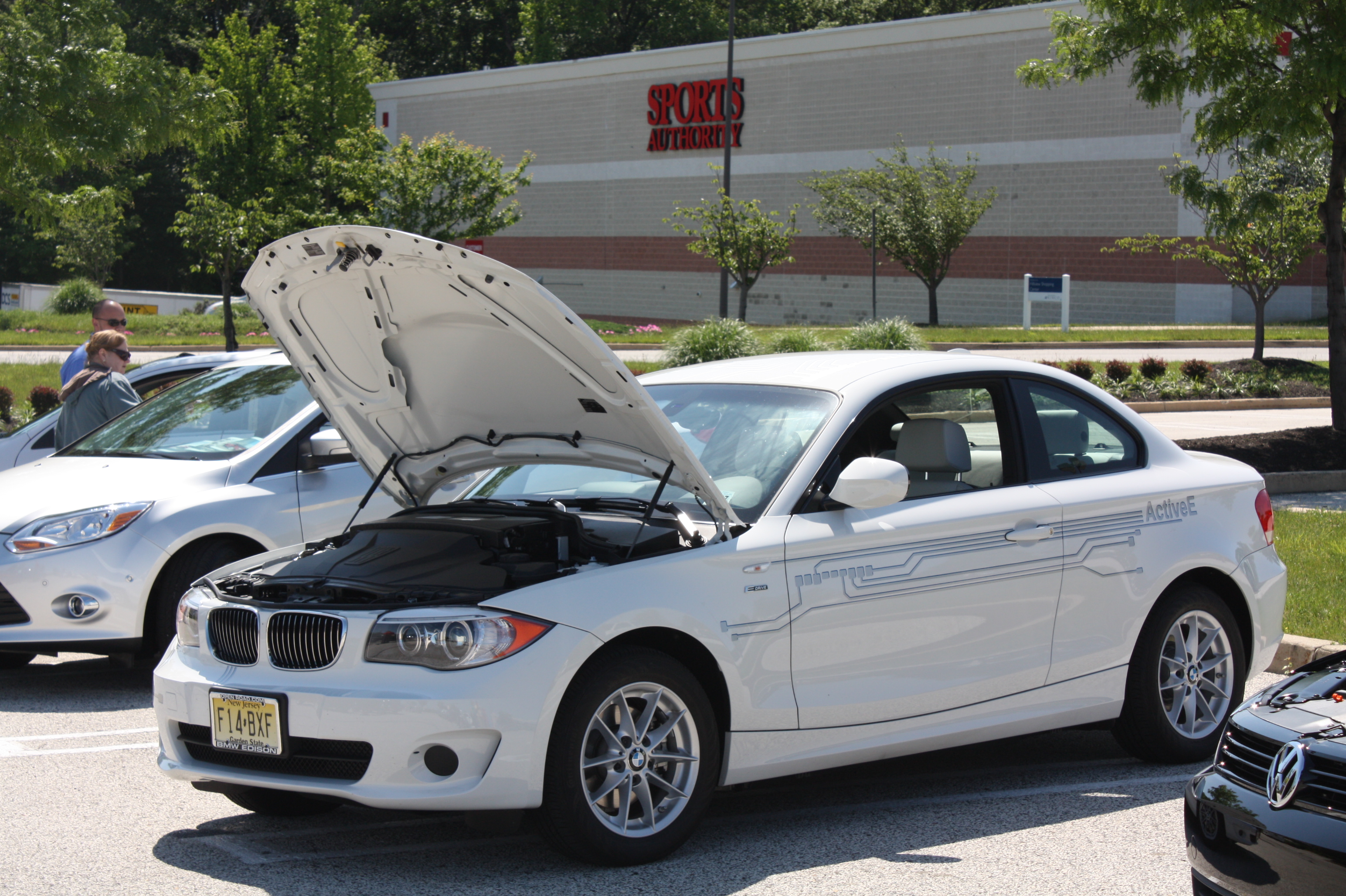 Fuel-efficient car show 8